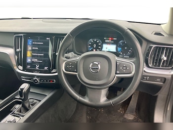Used Volvo V60 2019 for sale - 75616675: Photo