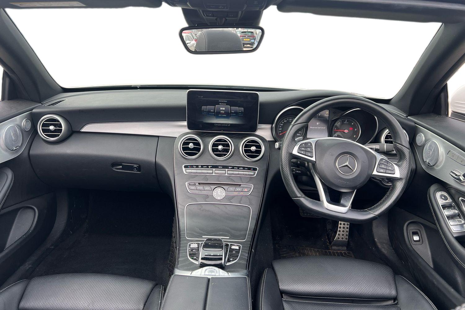 Used Mercedes-Benz C Class 2018 for sale - 77361930: Photo 3