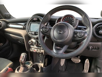 Used MINI Convertible 2019 for sale - 79272779: Photo