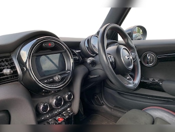Used MINI Convertible 2019 for sale - 79272779: Photo