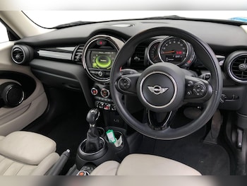 Used MINI Hatch 2018 for sale - 76194173: Photo 3