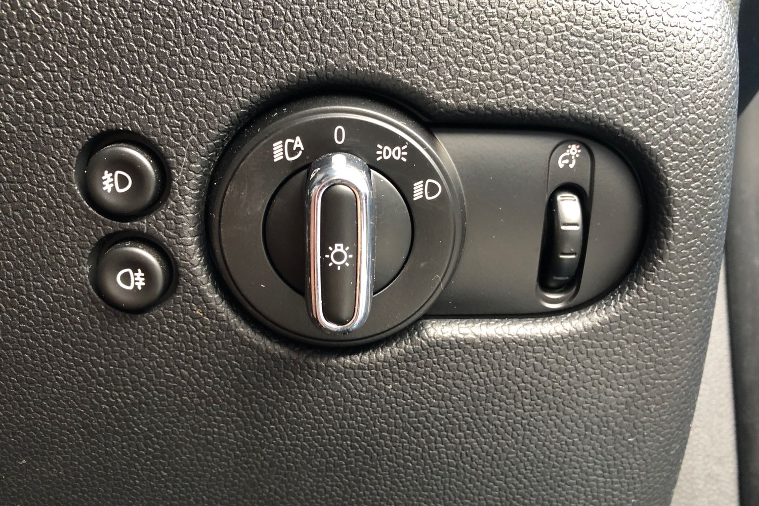 Used MINI Hatch 2018 for sale - 76194173: Photo 9