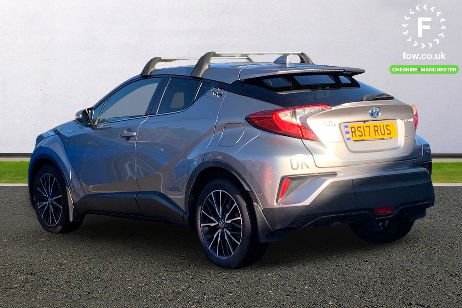 Used Toyota C-HR 2017 for sale - 76624893: Photo 2