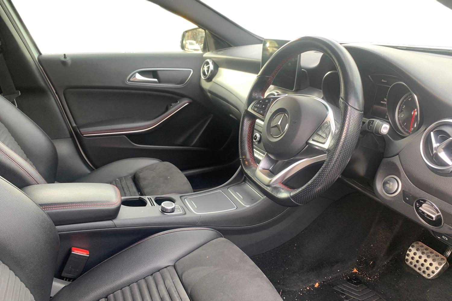 Used Mercedes-Benz GLA 2019 for sale - 76476138: Photo 3