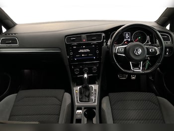 Used Volkswagen Golf 2019 for sale - 78189977: Photo