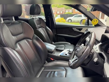 Used Audi Q7 2016 for sale - 78770000: Photo