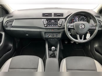 Used Skoda Fabia 2018 for sale - 76197663: Photo
