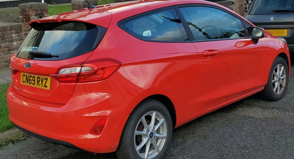 Used Ford Fiesta 2019 for sale - 76922869: Photo 2