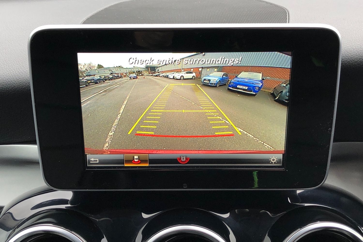 Used Mercedes-Benz GLC 2019 for sale - 76219829: Photo 12