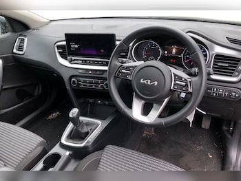 Used Kia Ceed 2025 for sale - 75392861: Photo