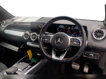 Used Mercedes-Benz GLB 2022 for sale - 79450954: Photo