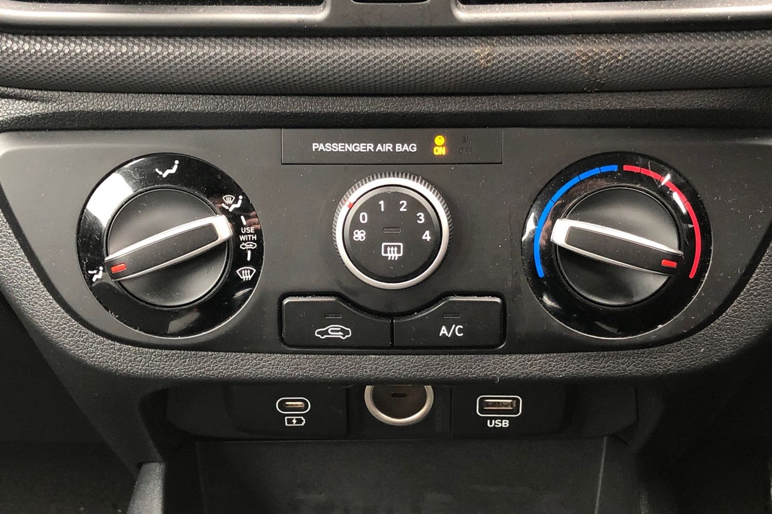 Used Hyundai i10 2024 for sale - 77515149: Photo 13