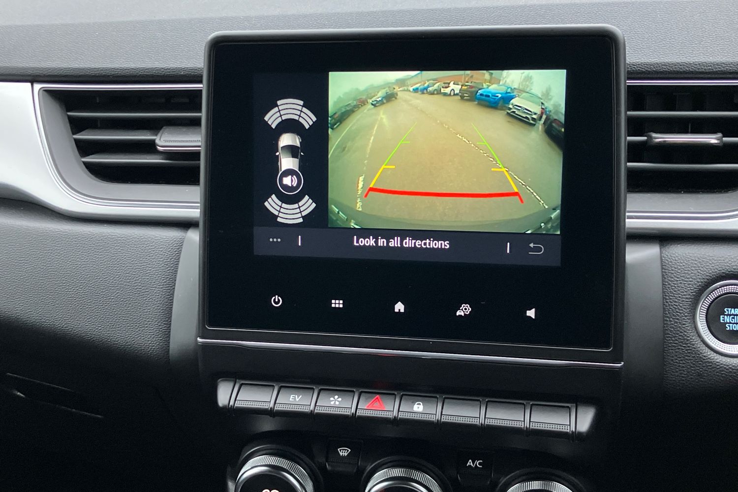 Used Renault Captur 2022 for sale - 77011468: Photo 10