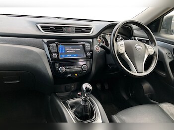 Used Nissan X-Trail 2017 for sale - 77514648: Photo