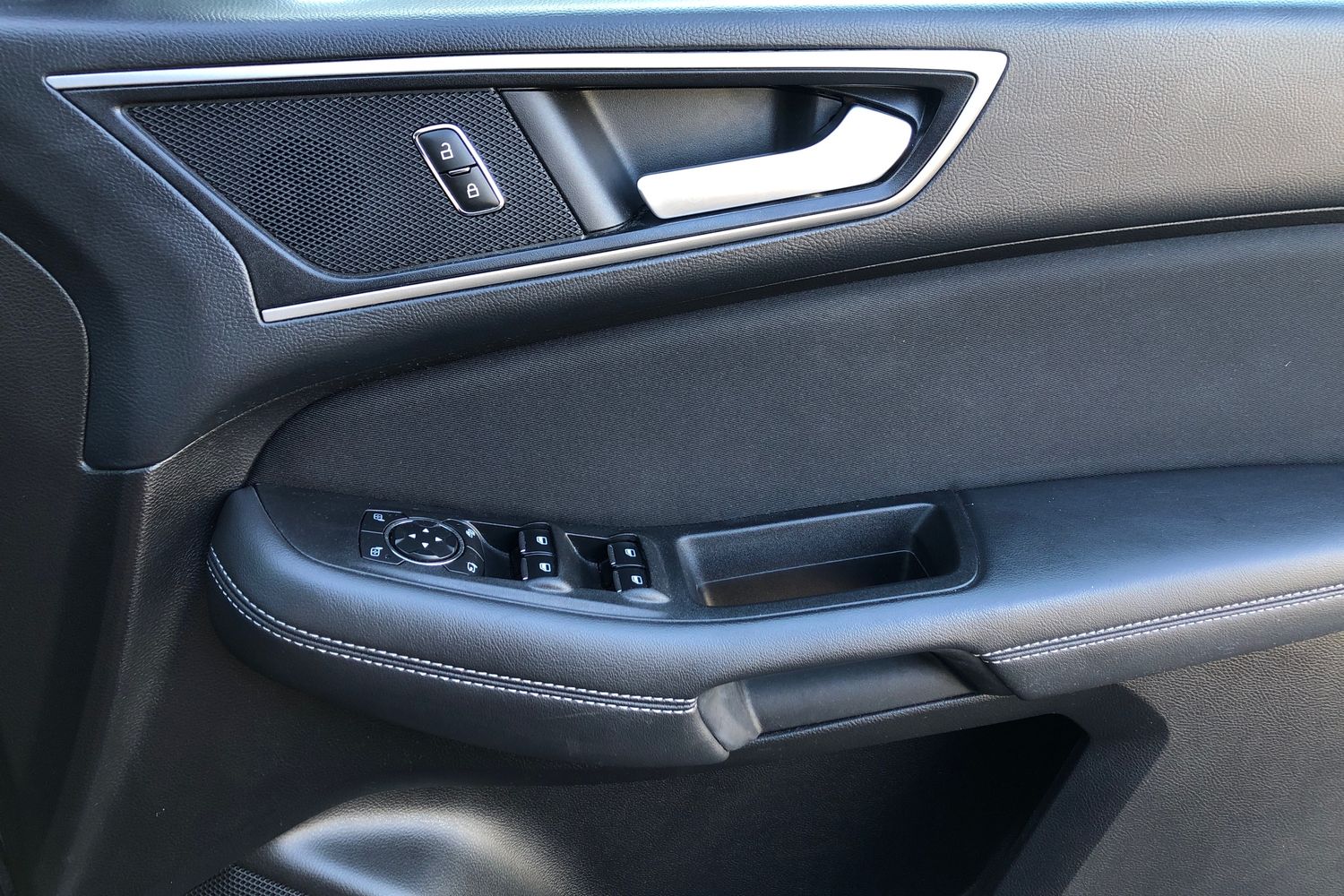 Used Ford S-Max 2020 for sale - 75825030: Photo 14