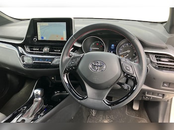 Used Toyota C-HR 2022 for sale - 75546079: Photo