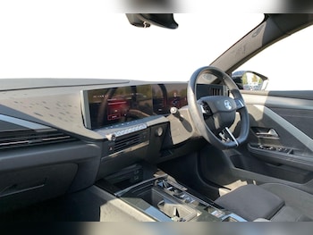 Used Vauxhall Astra 2024 for sale - 79500114: Photo