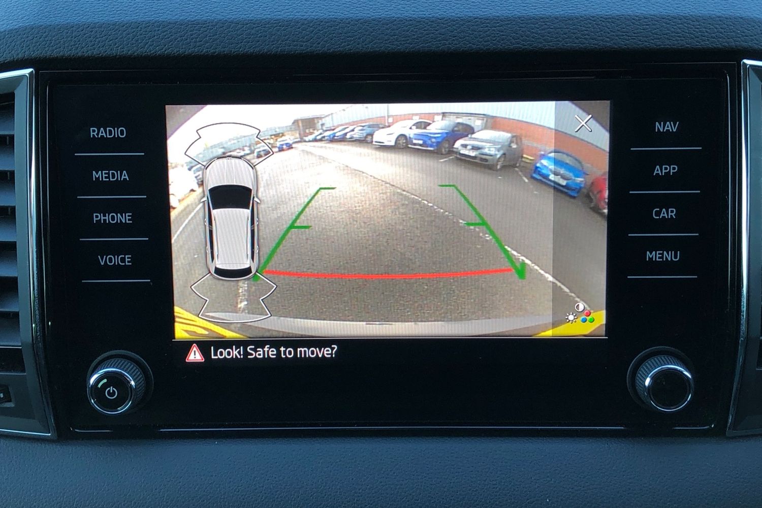 Used Skoda Karoq 2021 for sale - 77515147: Photo 12