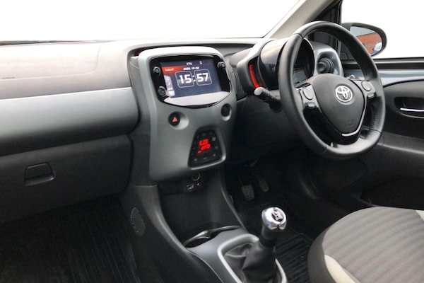 Used Toyota AYGO 2019 for sale - 76115090: Photo 4
