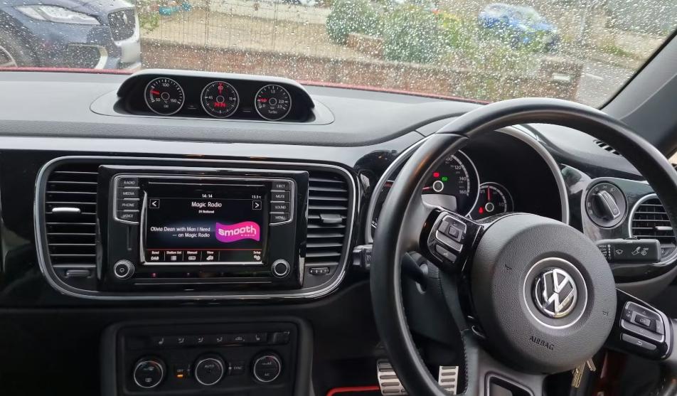 Used Volkswagen Beetle 2016 for sale - 77787638: Photo 3