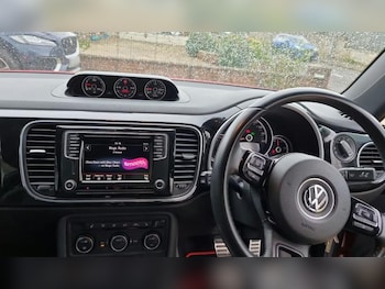 Used Volkswagen Beetle 2016 for sale - 77787638: Photo