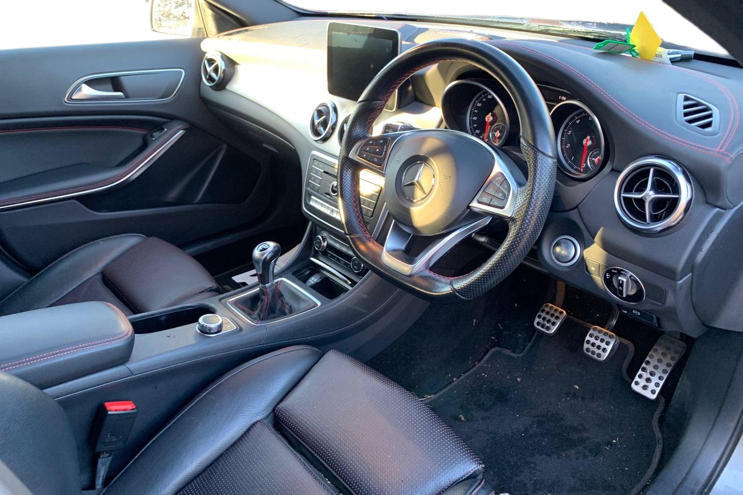 Used Mercedes-Benz GLA 2017 for sale - 76723686: Photo 3