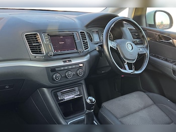 Used Volkswagen Sharan 2017 for sale - 79272937: Photo