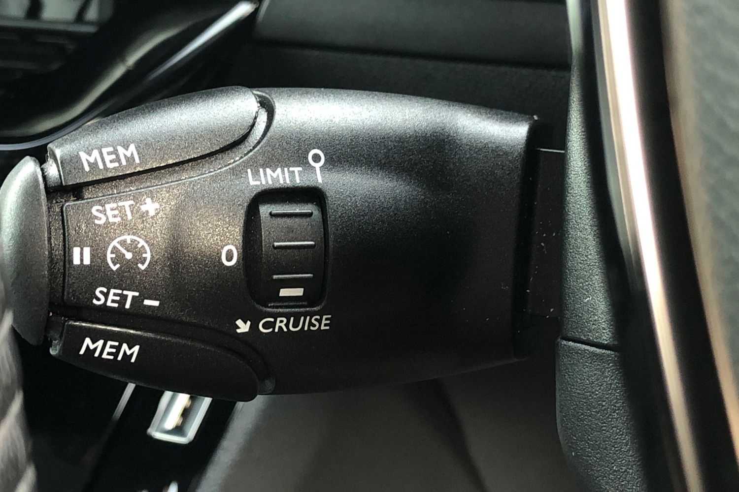 Used Peugeot 208 2023 for sale - 76280882: Photo 6