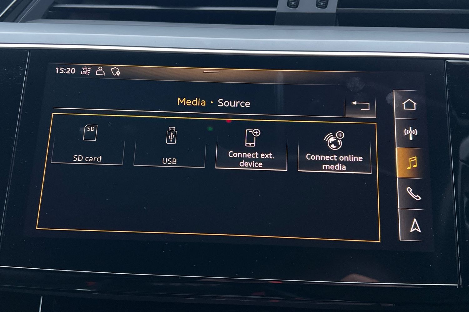 Used Audi e-tron 2020 for sale - 77368749: Photo 9