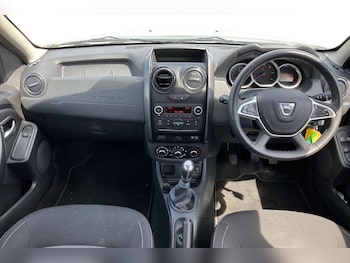 Used Dacia Duster 2018 for sale - 79099729: Photo