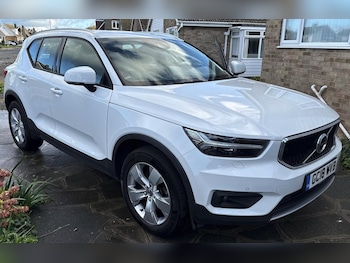 Volvo - XC40