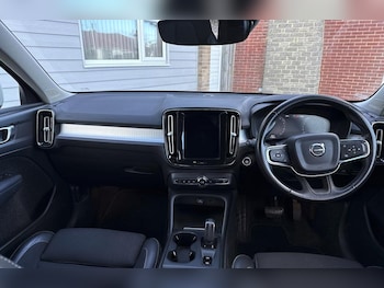 Used Volvo XC40 2018 for sale - 76541047: Photo