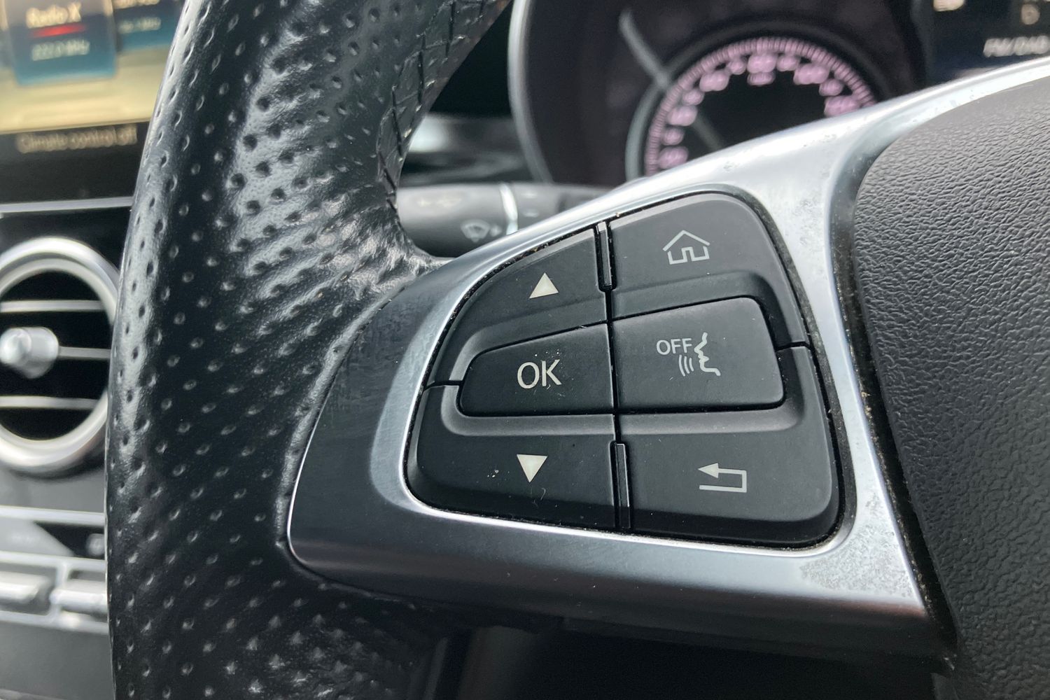 Used Mercedes-Benz GLC 2018 for sale - 76488419: Photo 15