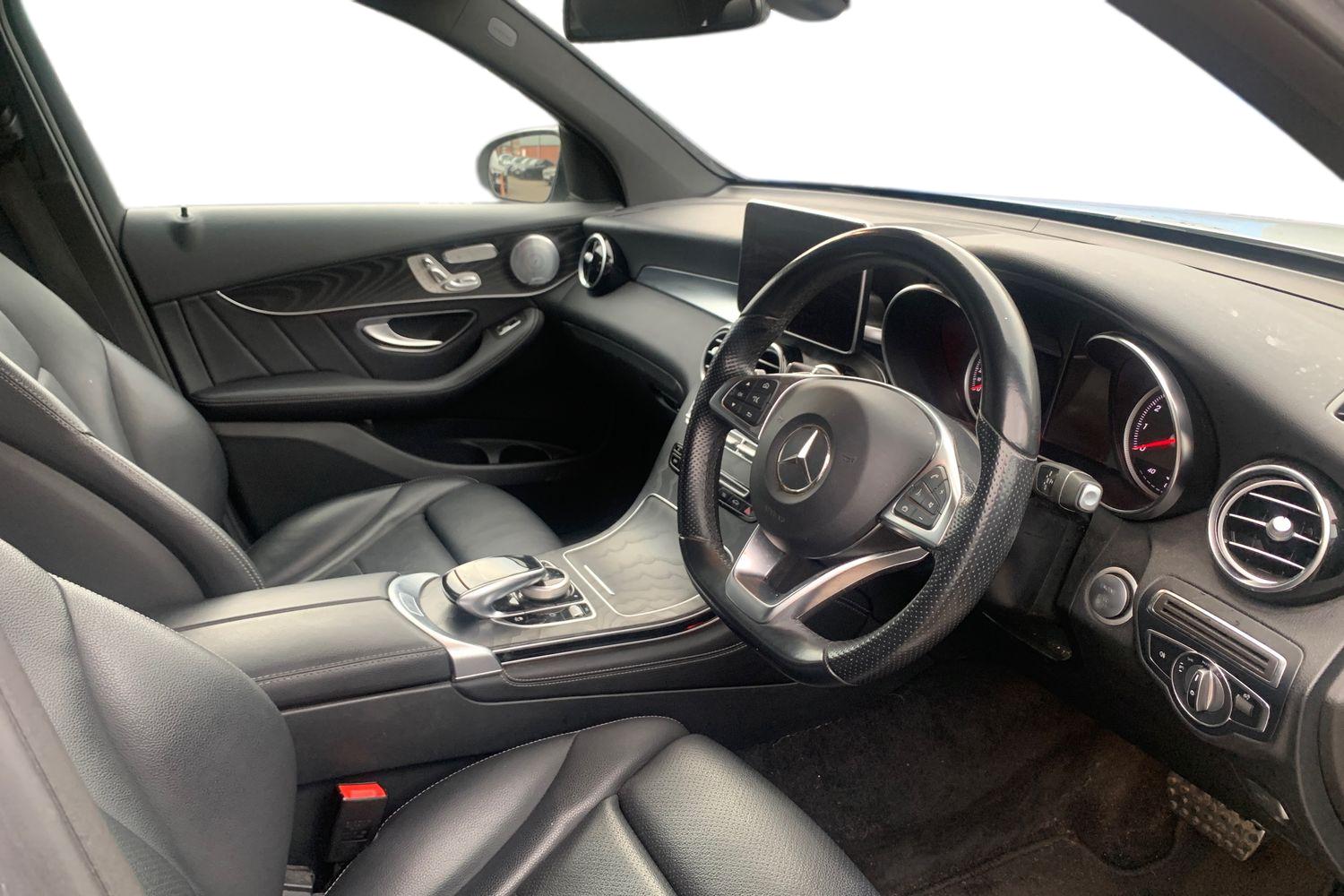 Used Mercedes-Benz GLC 2018 for sale - 76488419: Photo 3