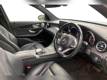 Used Mercedes-Benz GLC 2018 for sale - 76488419: Photo