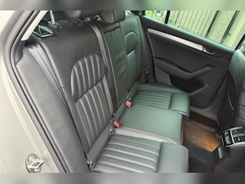 Used Skoda Superb 2018 for sale - 77593404: Photo