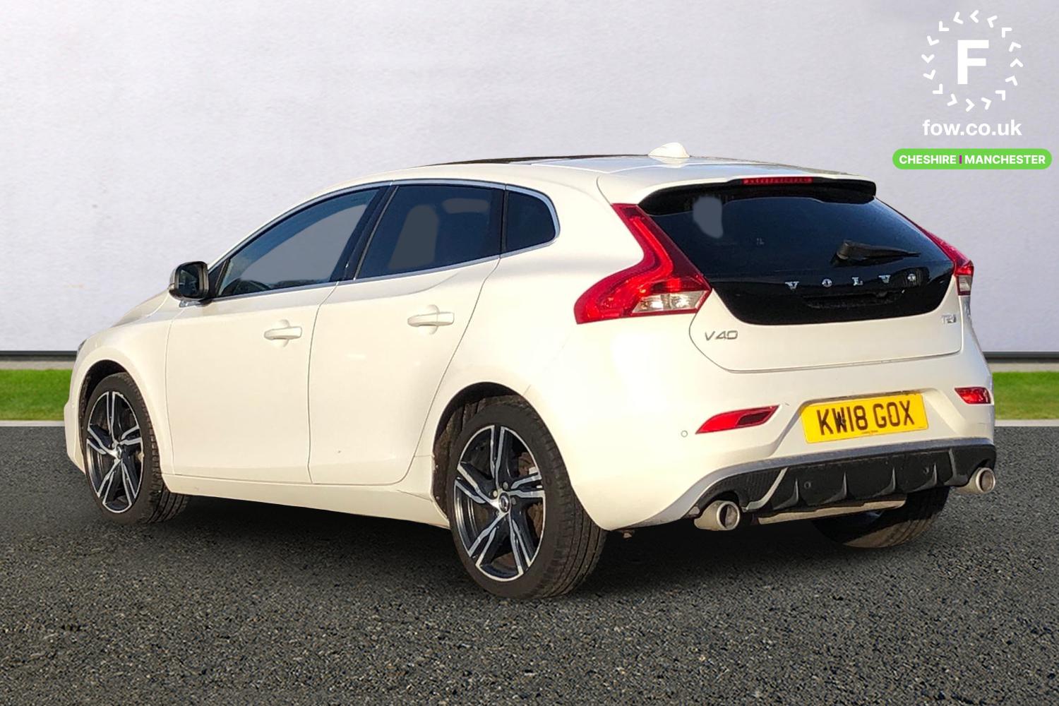 Used Volvo V40 2018 for sale - 76564732: Photo 2