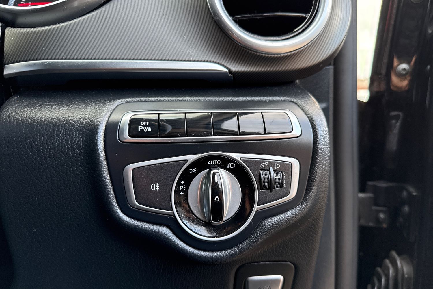 Used Mercedes-Benz V-Class 2016 for sale - 76774593: Photo 11