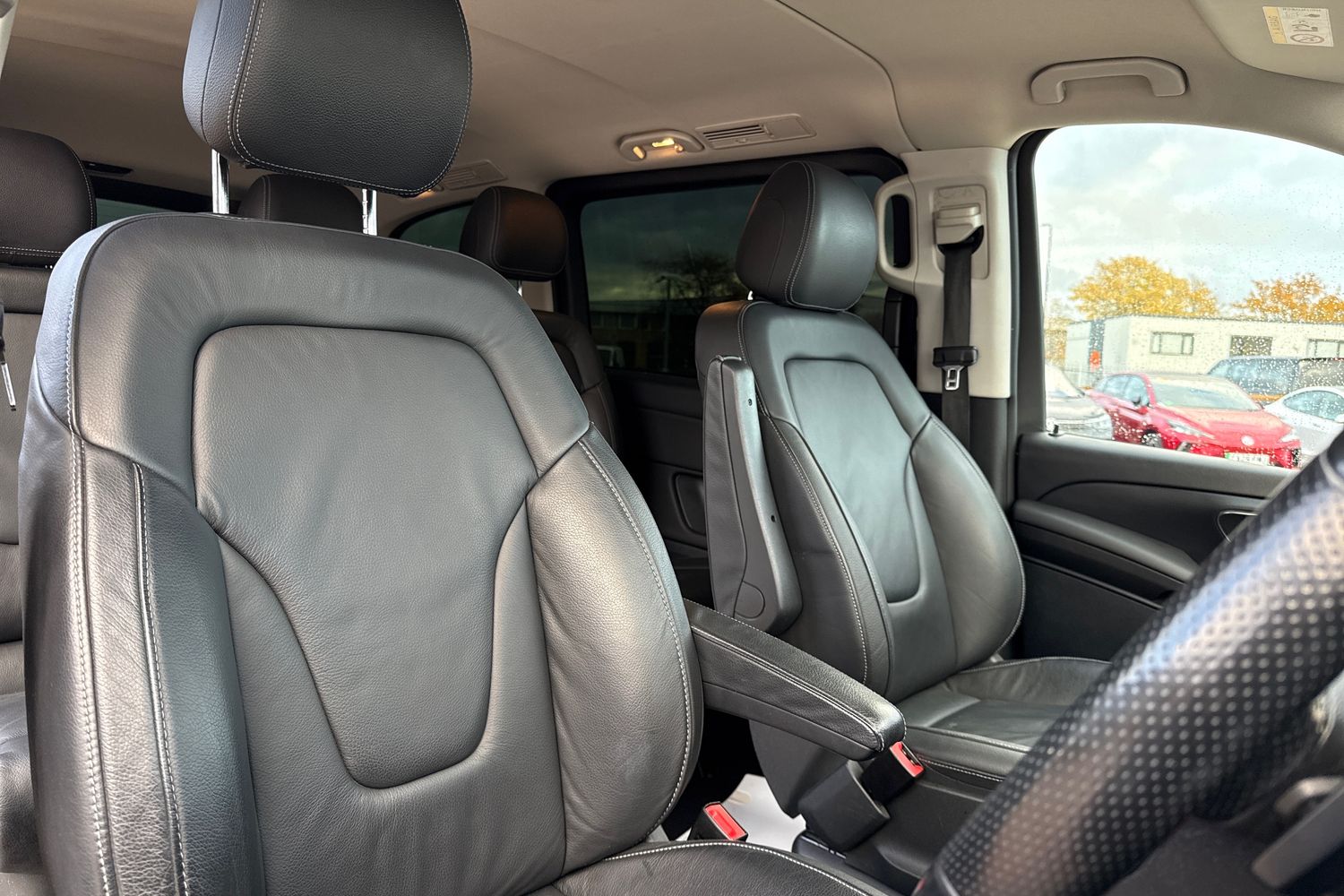 Used Mercedes-Benz V-Class 2016 for sale - 76774593: Photo 13