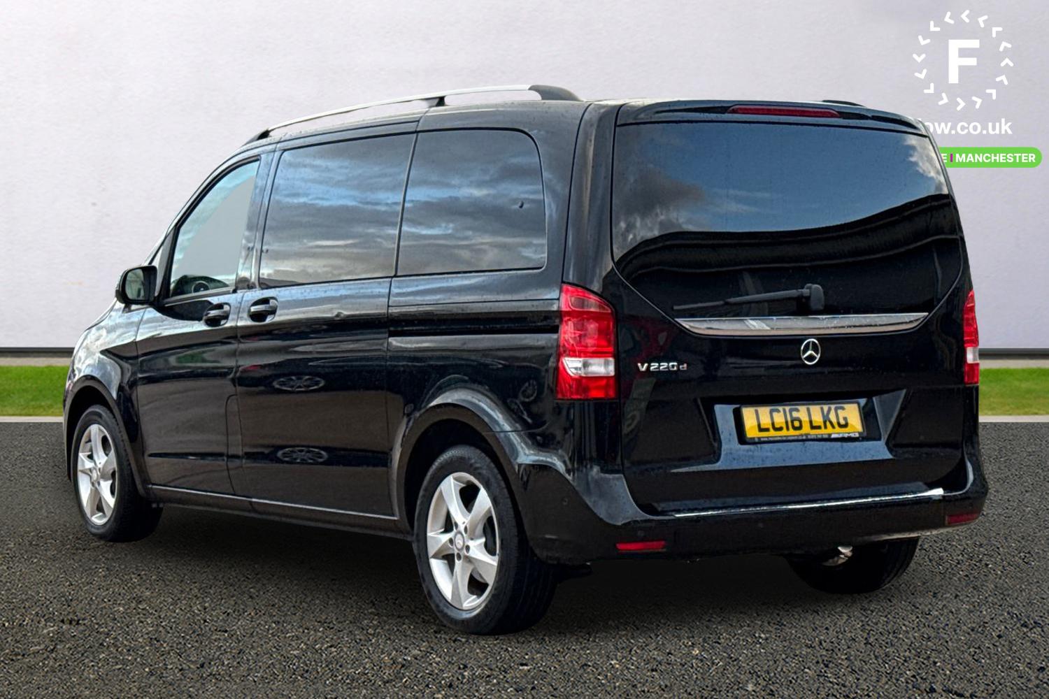 Used Mercedes-Benz V-Class 2016 for sale - 76774593: Photo 2