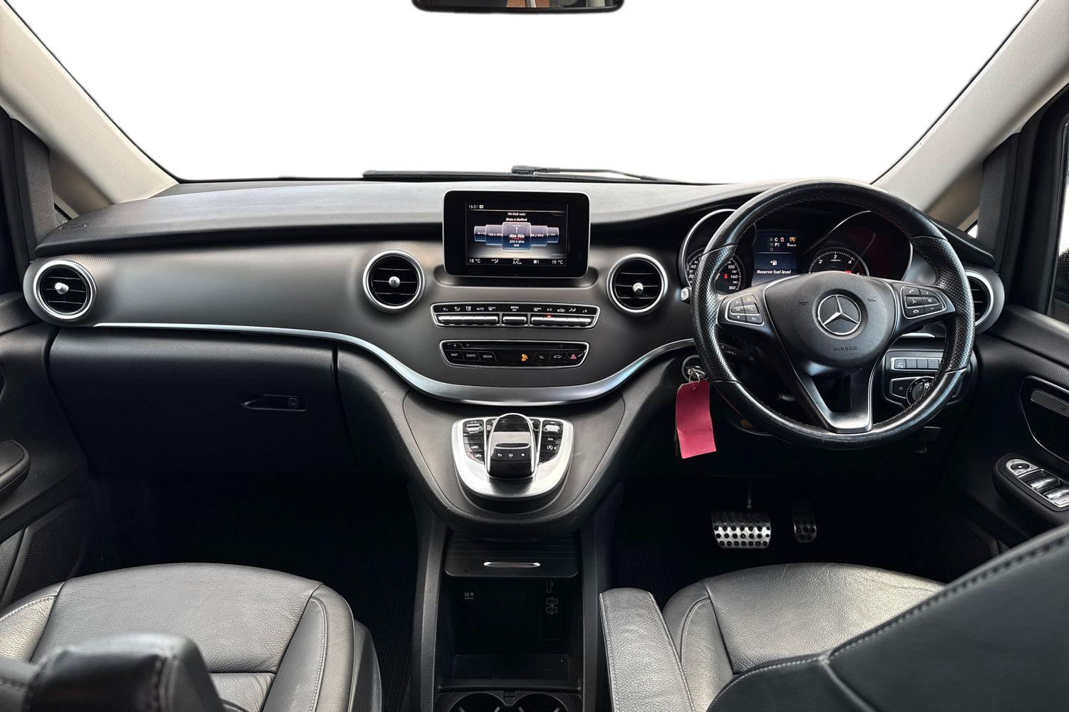 Used Mercedes-Benz V-Class 2016 for sale - 76774593: Photo 3