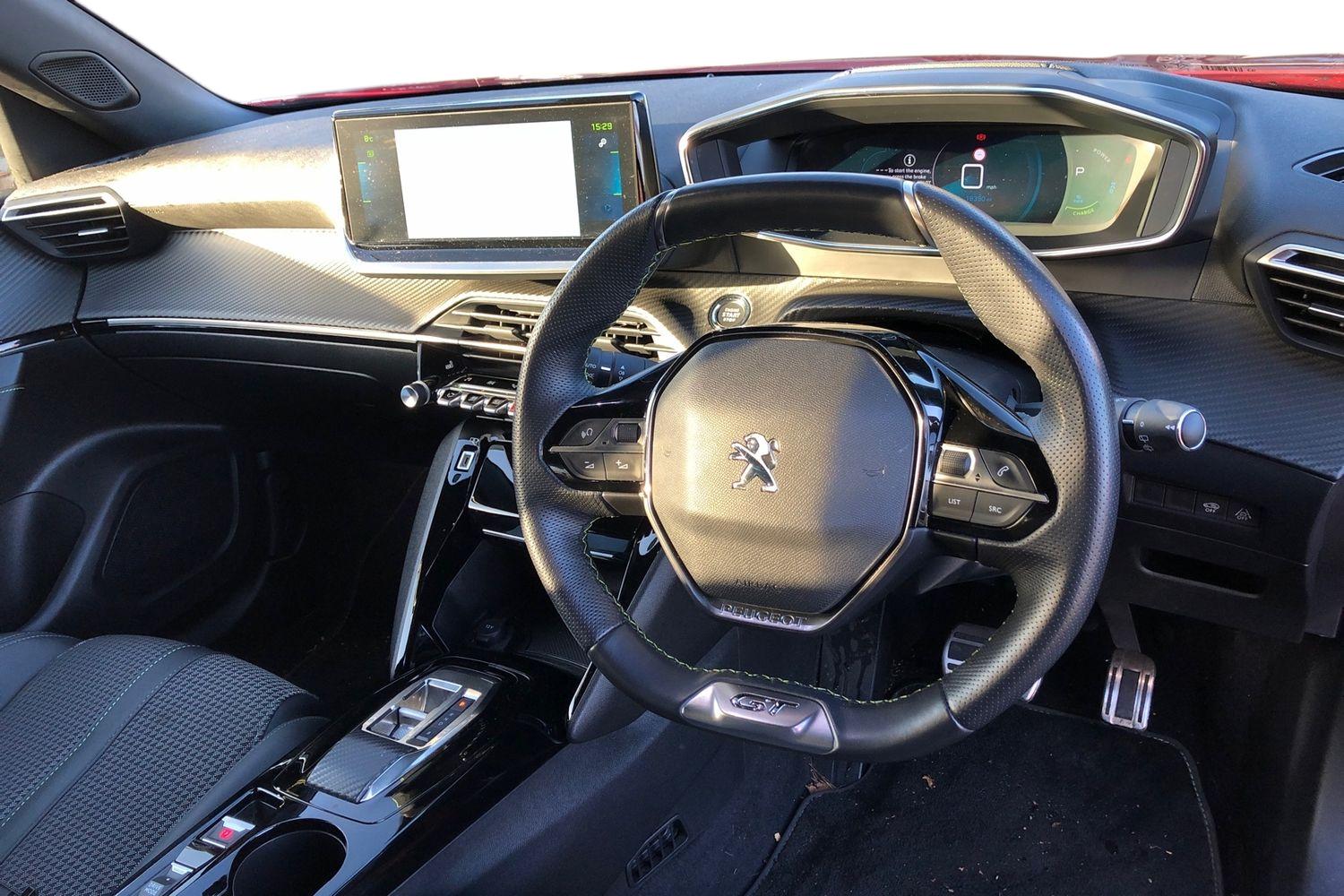 Used Peugeot 2008 2023 for sale - 76604131: Photo 3