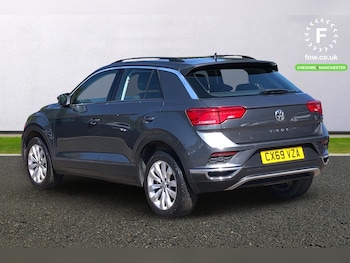 Used Volkswagen T-Roc 2019 for sale - 78402400: Photo
