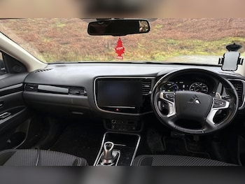 Used Mitsubishi Outlander 2021 for sale - 77368706: Photo