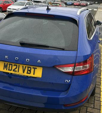 Used Skoda Superb 2021 for sale - 76711863: Photo 2