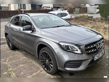 Used Mercedes-Benz GLA 2020 for sale - 77649445: Photo