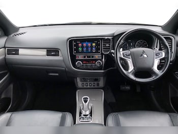 Used Mitsubishi Outlander 2018 for sale - 75924801: Photo