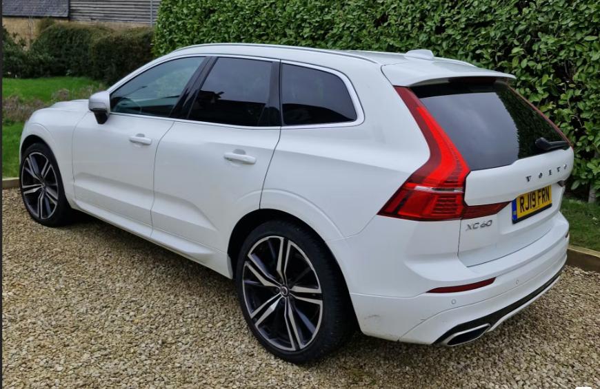 Used Volvo XC60 2019 for sale - 77914240: Photo 4