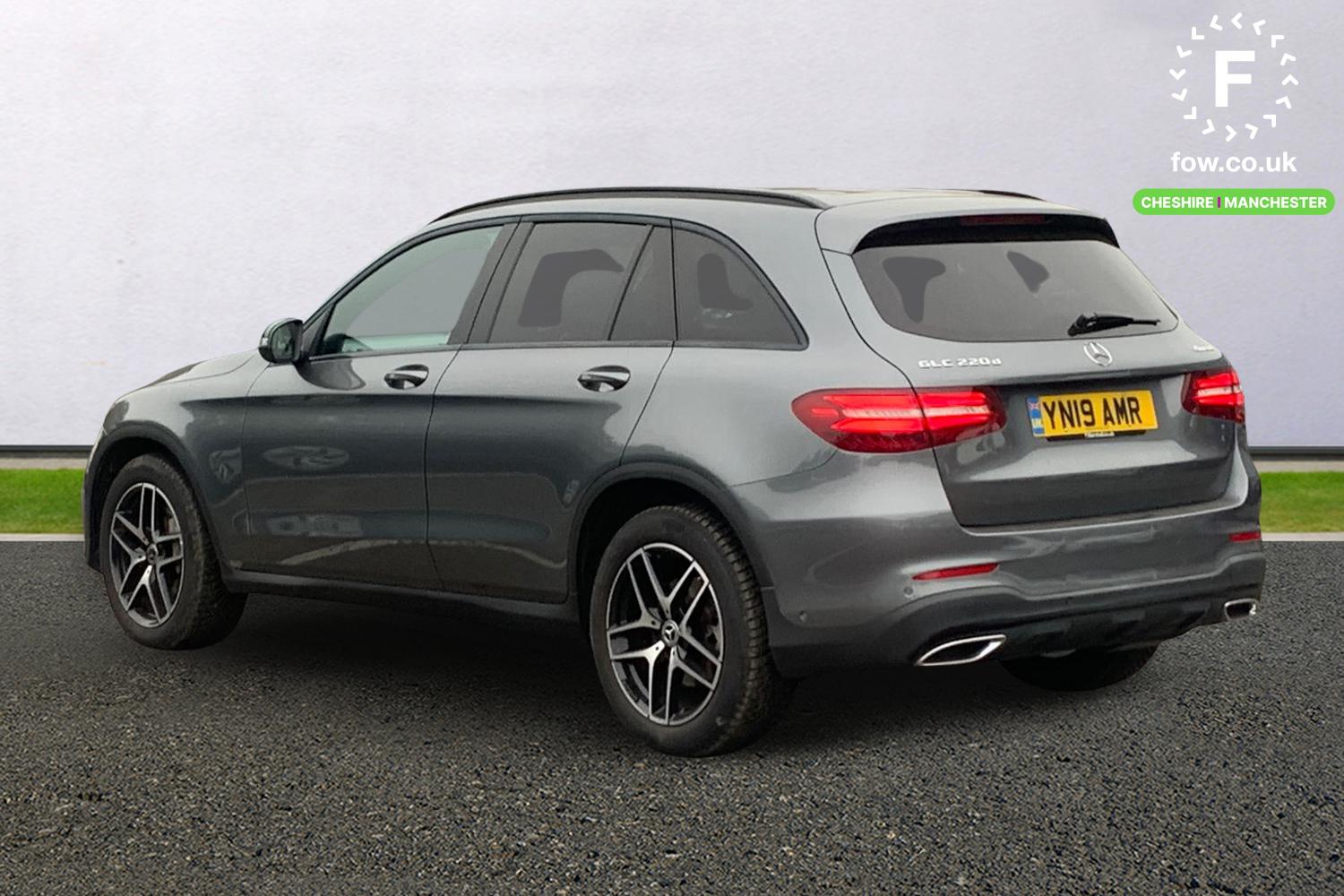 Used Mercedes-Benz GLC 2019 for sale - 76218581: Photo 2