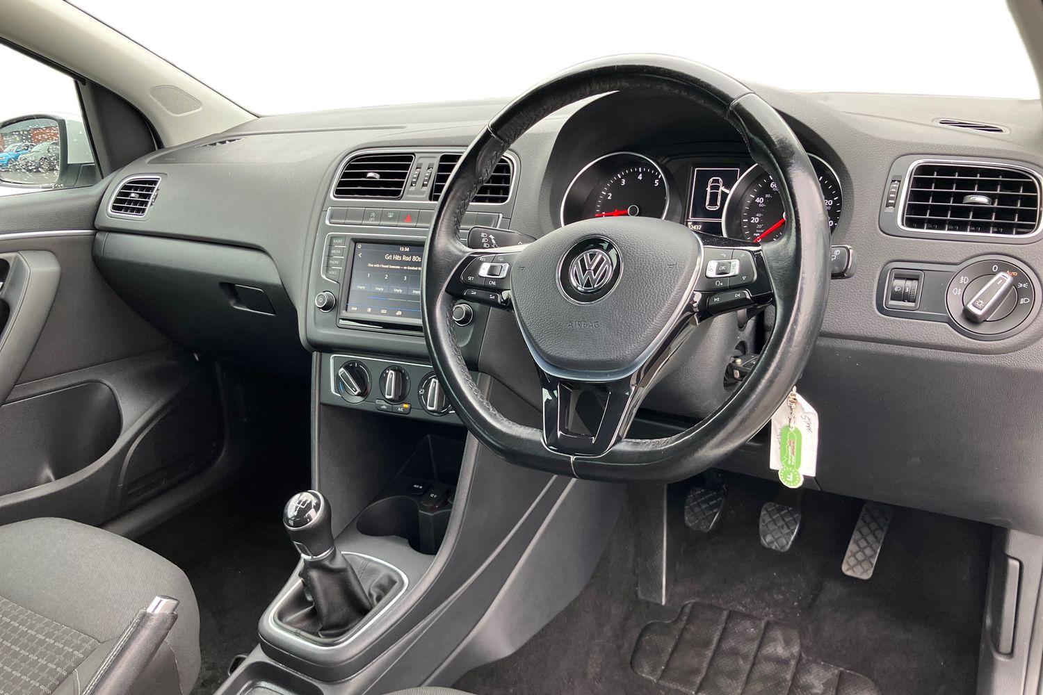 Used Volkswagen Polo 2017 for sale - 77515021: Photo 3